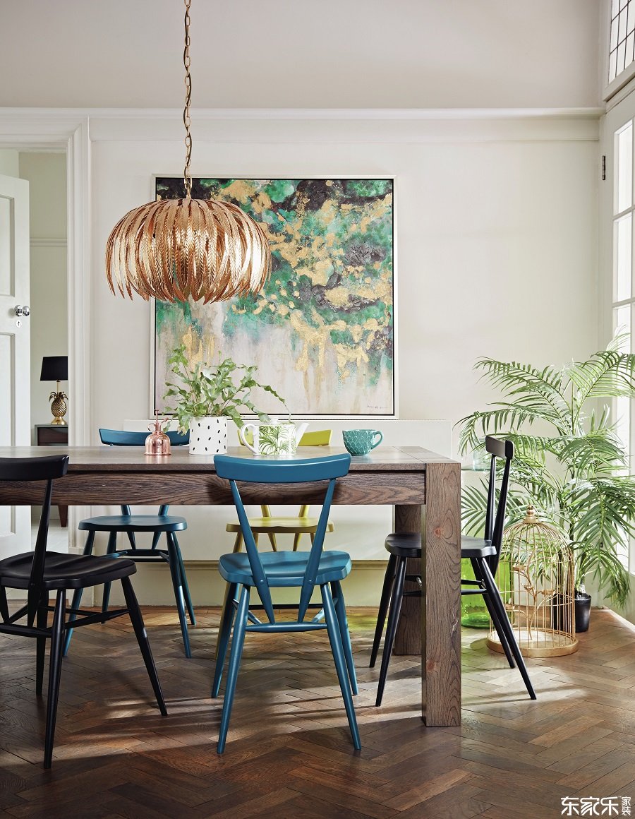 常見的室內(nèi)設計錯誤和如何避免它們 - 平衡藝術作品與房間中的其他元素