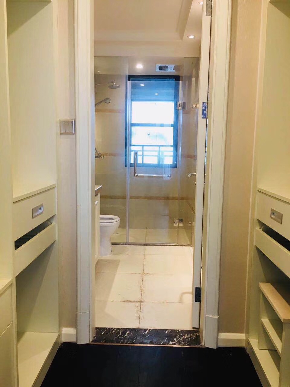 長(zhǎng)沙100平米三房?jī)蓮d北歐簡(jiǎn)約衛(wèi)生間效果圖